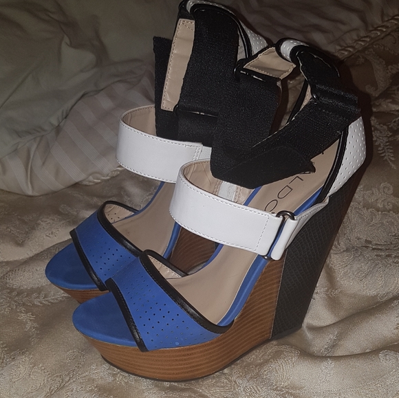 Aldo wedges - Picture 1 of 1